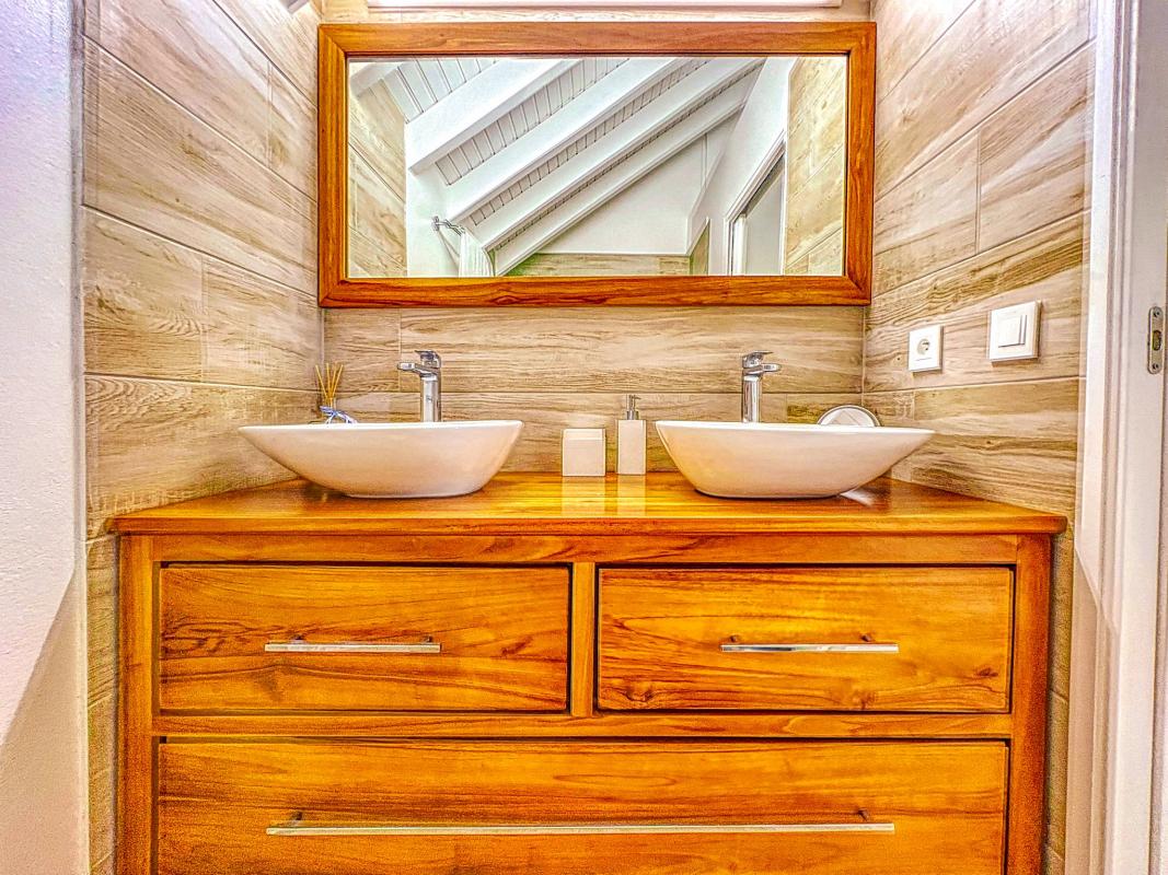30.Location villa Mont Vernon Saint Martin - Villa Harmony - Salle de Bains Etage
